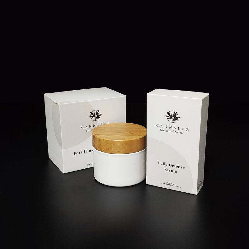 Dárková krabička na logo zlaté fólie s podnosem EVA pěny a prémiovým povrchem HP017